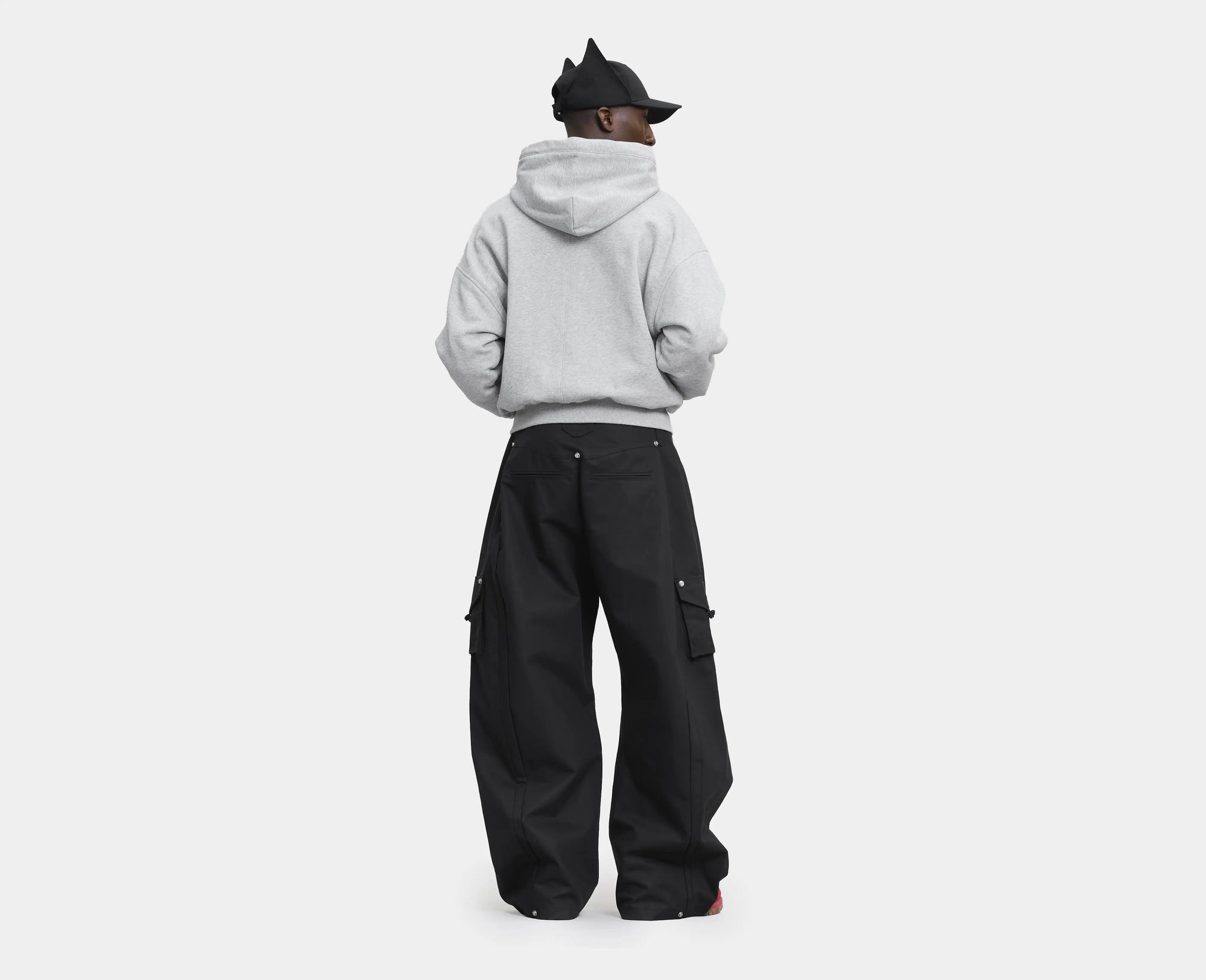 GREY-M